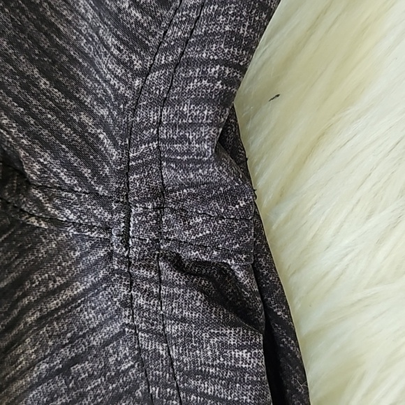 Quiksilver Black and Gray Amphibian Shorts - Picture 8 of 13